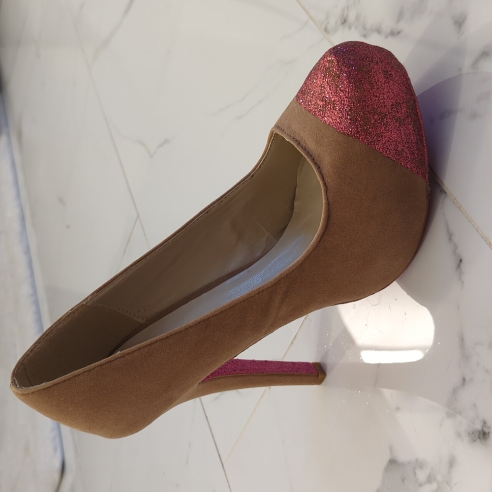 AmiClubwear Customized Nude Pumps